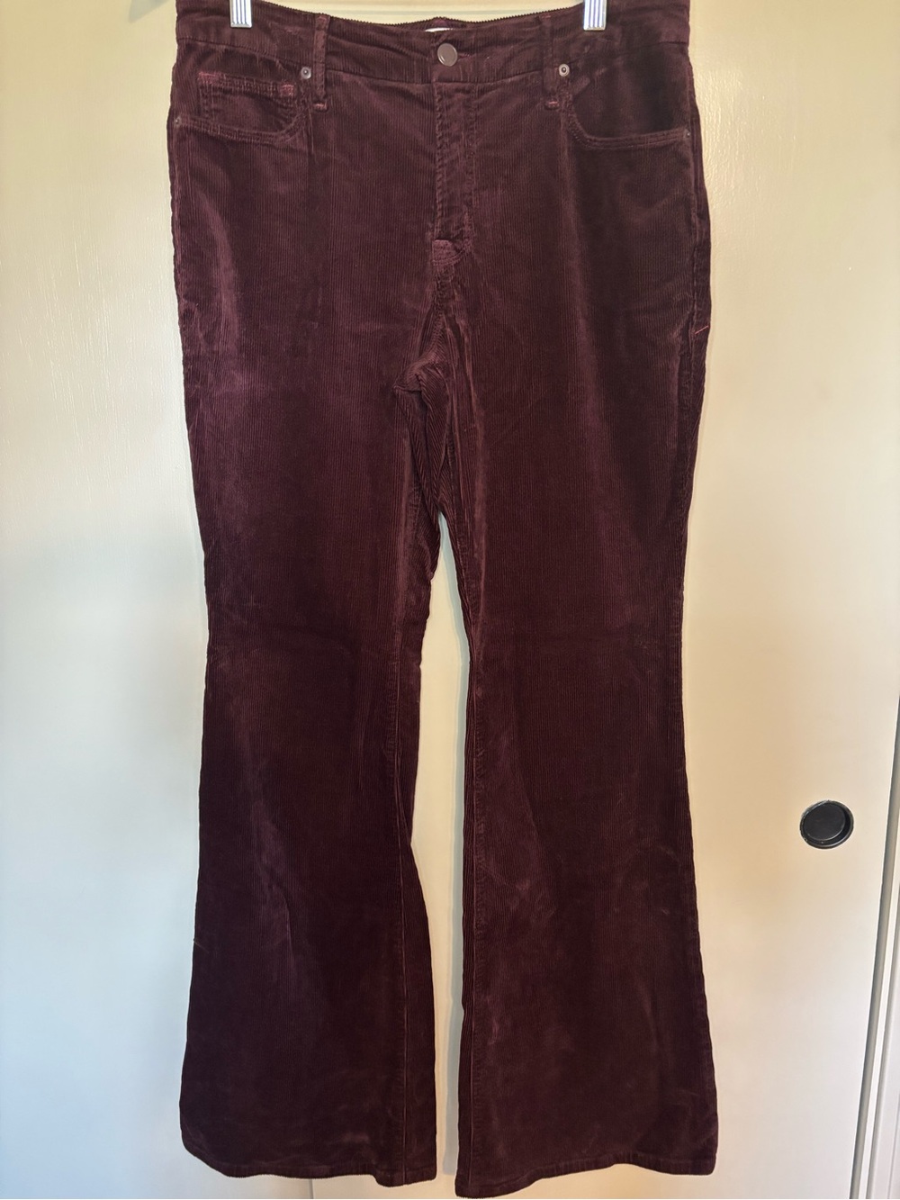 Good American Good Legs Low Flare size 10/30 Corduroy Jeans - Burgundy Brown